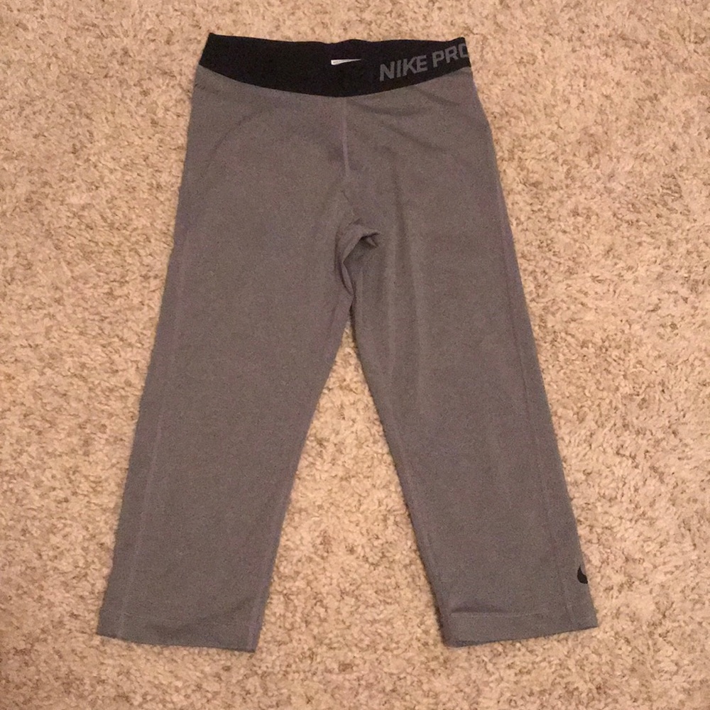 Nike Pro workout capris
